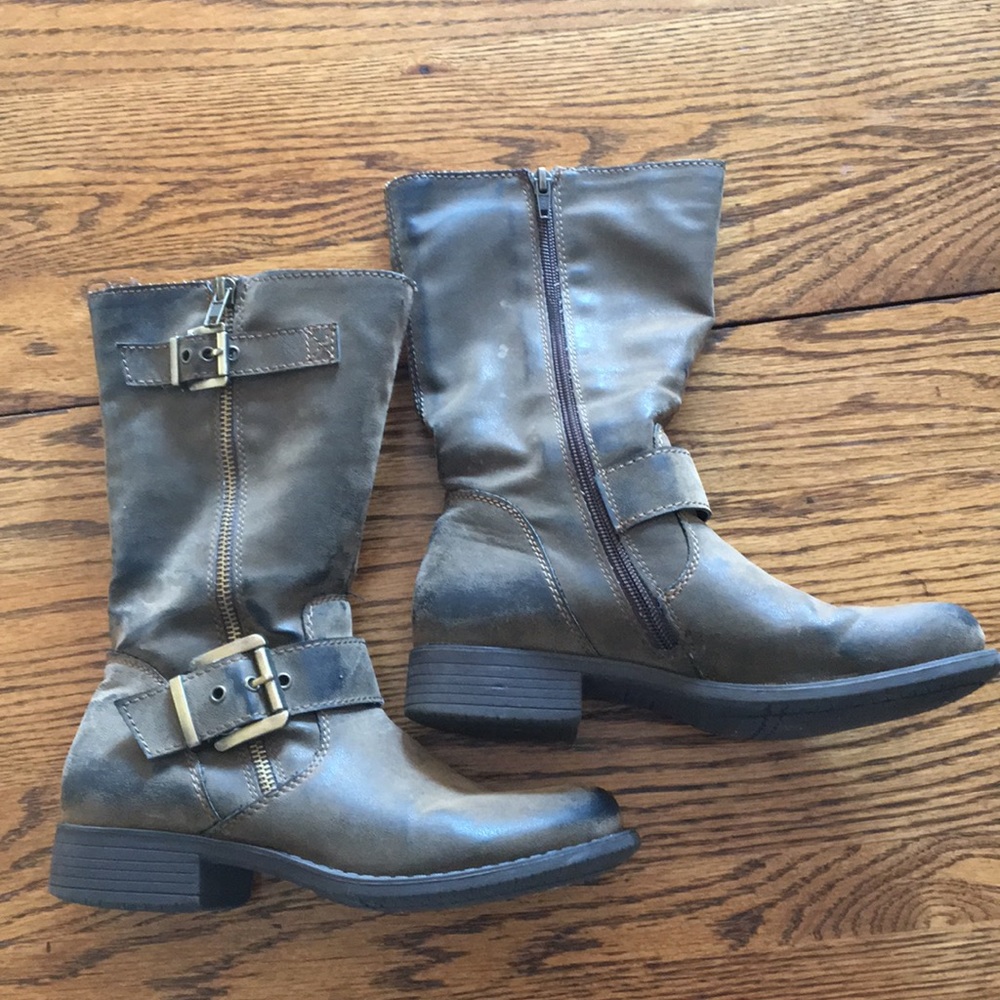 Mid calf boots